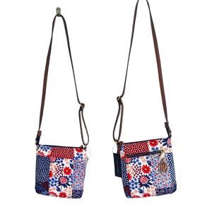 NWT Tommy Hiflinger Cottage Floral Crossbody Athleisure Bag With Charm